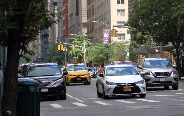 5th Avenue NYC car traffic